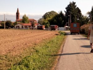 vernet d'ariège; l'homme qui plantait des arbres. roulott'spectacles. théâtre de la terre