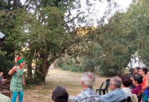 vernet d'ariège; l'homme qui plantait des arbres. roulott'spectacles. théâtre de la terre