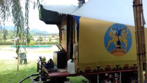 fougax; theatre de la terre; l'homme qui plantait des arbres; sylvie Koutsikides et franck plantey