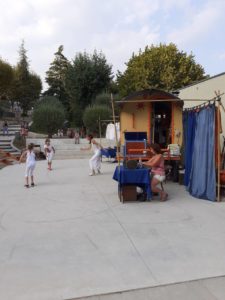 roulotte spectacles 2020 compagnie théâtre de la terre Ariège