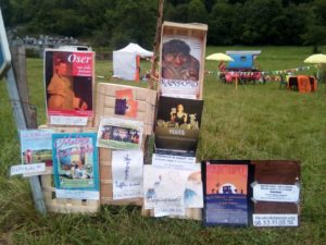 roulotte spectacles archipel; compagnie théâtre de la terre Ariège