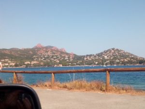 roulotte spectacles 2020 compagnie théâtre de la terre Ariège