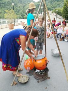 roulotte spectacles 2020 compagnie théâtre de la terre