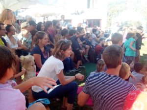 roulotte spectacles archipel; compagnie théâtre de la terre Ariège