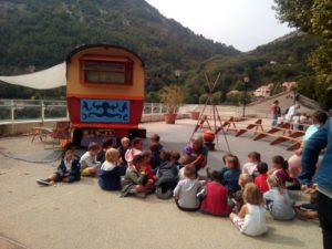 roulotte spectacles 2020 compagnie théâtre de la terre Ariège