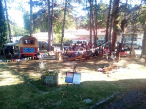 roulotte spectacles archipel; compagnie théâtre de la terre Ariège