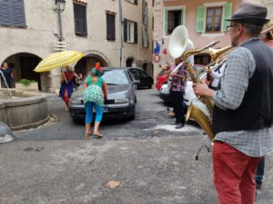 roulotte spectacles 2020 compagnie théâtre de la terre Ariège