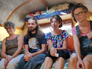 roulotte spectacles 2020 compagnie théâtre de la terre Ariège