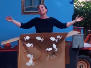 roulotte spectacles archipel; compagnie théâtre de la terre Ariège