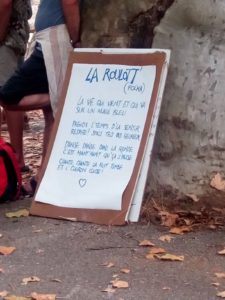 roulotte spectacles archipel; compagnie théâtre de la terre Ariège