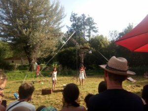 roulott'spectacles 2021 theatre de la terre. ariège alzen