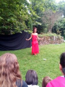 roulott'spectacle 2021. theatre de la terre. ariège; massat