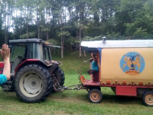 roulott'spectacles 2021 theatre de la terre roquefixade fond de la coste ariège