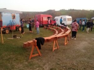 estialescq roulott'spectacle.entre deux mondes compagnie théâtre de la terre ariège.