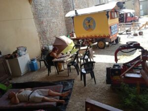 spectacle entre2mondes- cie théatre de la terre