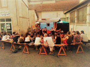 esperaza; entre2mondes. cpmpagnie théâtre de la terre. Ariège.
