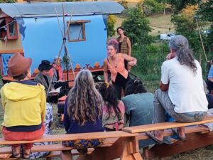 roulott'spectacles 2022 cie theatre de la terre. spectacles Ariège.