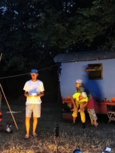 roulott'spectacles. Saint Lizier. cie théâtre de la terre. ariège