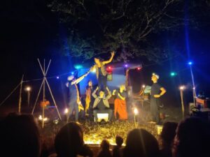 roulott'spectacles. Saint Lizier. cie théâtre de la terre. ariège