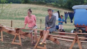 roulott'spectacles. compagnie theatre de la terre. Ariège. Montbel.