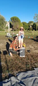 roulott'spectacles. compagnie theatre de la terre. Ariège. Montbel.