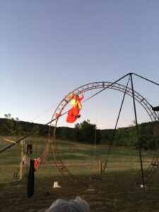 roulott'spectacles. compagnie theatre de la terre. Ariège. Montbel.