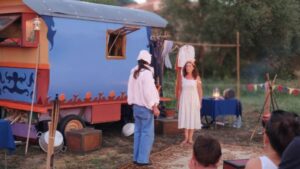 roulott'spectacles. compagnie theatre de la terre. Ariège. Montbel.