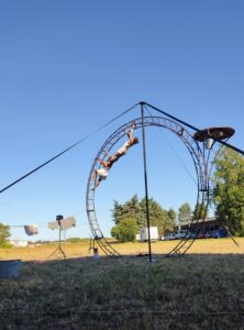 roulott'spectacles ; compagnier théâtre de la terre. Artiège. Montbel