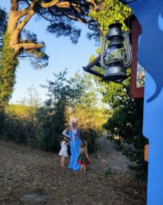 roulott'spectacles ; compagnier théâtre de la terre. Artiège. Montbel