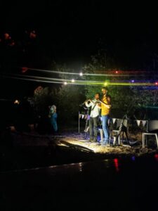 roulott'spectacles ; compagnie théâtre de la terre. Ariège. Montbel