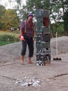 roulott'spectacles. compagnie theatre de la terre. Ariège. Alzen.