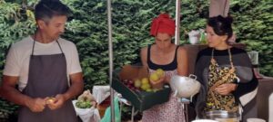 roulott'spectacles. compagnie theatre de la terre. Ariège. Pailhès.