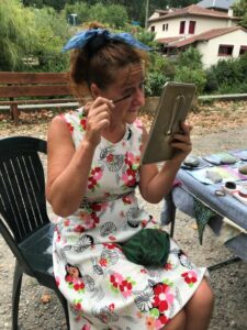 roulott'spectacles. compagnie theatre de la terre. Ariège. Pailhès.