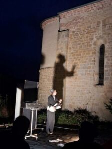 roulott'spectacles. compagnie théâtre de la terre . ariège . Manses