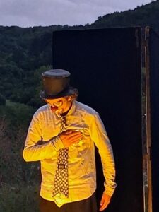 roulott'spectacles. compagnie théâtre de la terre . ariège . Manses