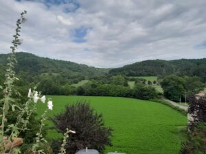 roulott'spectacles. compagnie théâtre de la terre . ariège . Manses