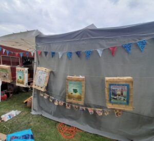 roulott'spectacles. compagnie théâtre de la terre . ariège . Manses