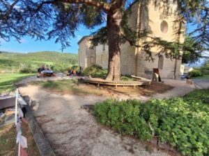 roulott'spectacles. compagnie théâtre de la terre . ariège . Manses