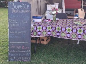 roulott'spectacles. compagnie théâtre de la terre . ariège . Manses