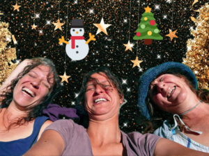 spectacles pour noel . compagnie théâtre de la terre. Ariege .