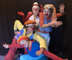 brigade de la terre, brigade de clownes. compagnie théâtre de la terre. Ariege